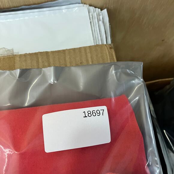 Red Sox T-Shirt Mens Size M Red Boston MLB Graphic Baseball Sports Team Fan Tee - Picture 8 of 8